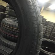255-50-19-continental-tires-0-2